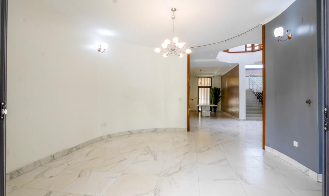 Modern 5-Bedroom Villa for Sale in Kibagabaga – $600,000 - Image 10