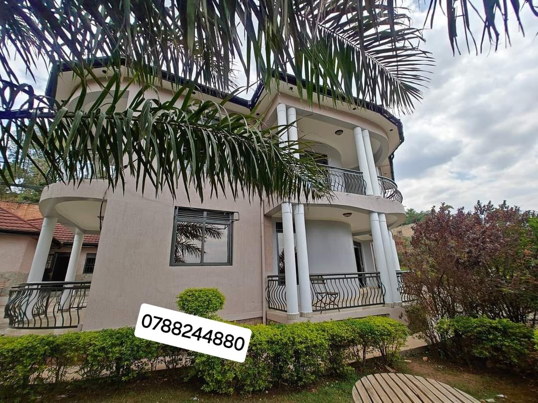 House for Sale in Kiyovu, Kigali – 5-Bedroom Home on 828 Sqm Plot (400M RWF) - Image 3