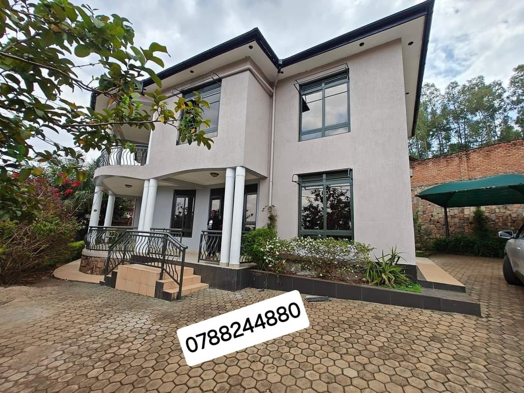 House for Sale in Kiyovu, Kigali – 5-Bedroom Home on 828 Sqm Plot (400M RWF) - Image 4