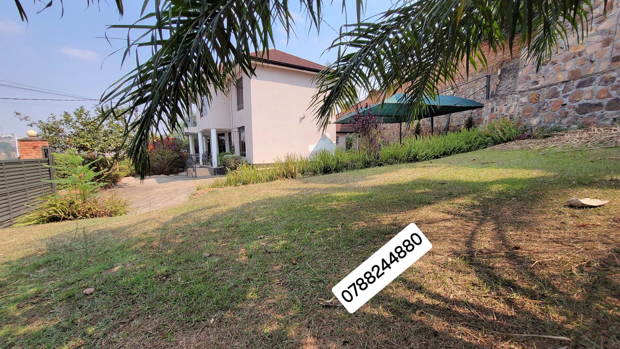 House for Sale in Kiyovu, Kigali – 5-Bedroom Home on 828 Sqm Plot (400M RWF) - Image 5