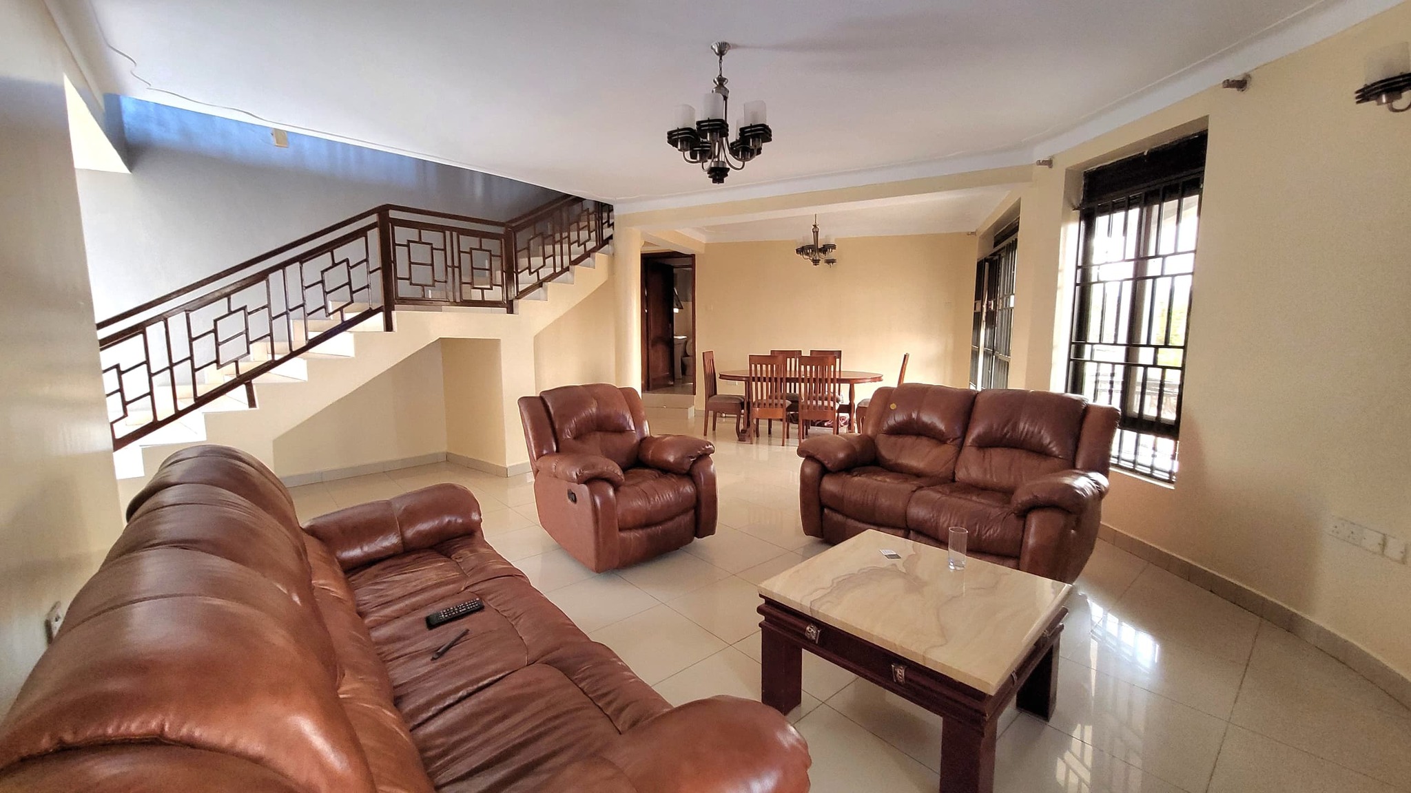 House for Sale in Kiyovu, Kigali – 5-Bedroom Home on 828 Sqm Plot (400M RWF) - Image 6