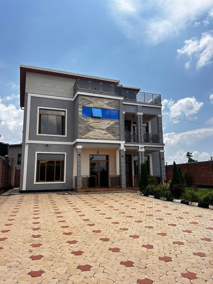 5-Bedroom Modern House for Sale in Kibagabaga, Kigali – 580M RWF - Image 1