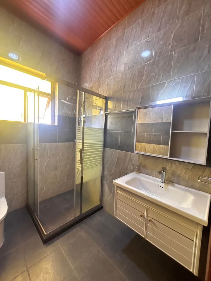 5-Bedroom Modern House for Sale in Kibagabaga, Kigali – 580M RWF - Image 4