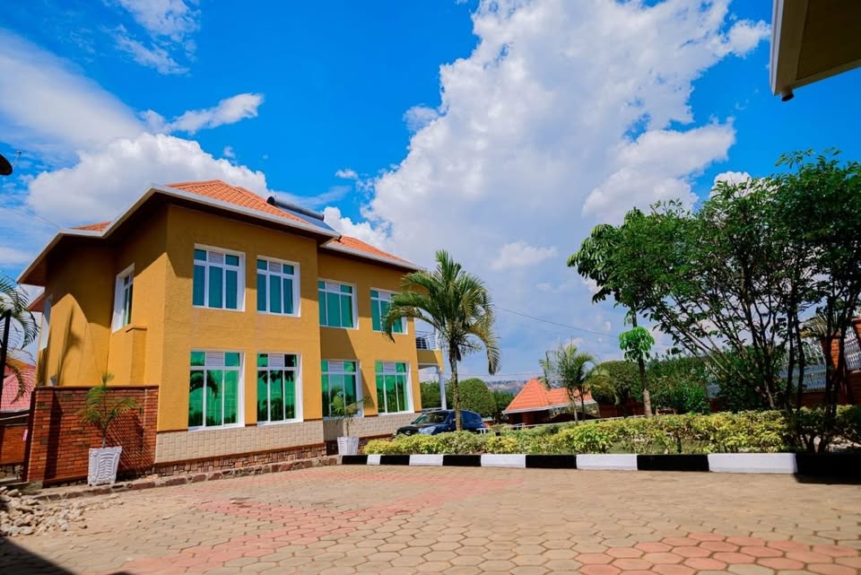 Kibagabaga – Biggest Plot Beautiful House for Sale | 500 Million RWF - Image 3
