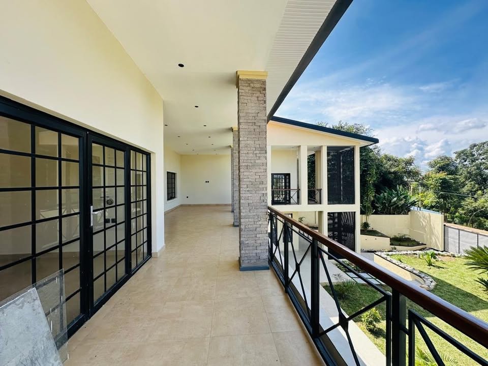 Unfurnished Luxury House for Rent in Kiyovu – Kigali, Rwanda - Image 12