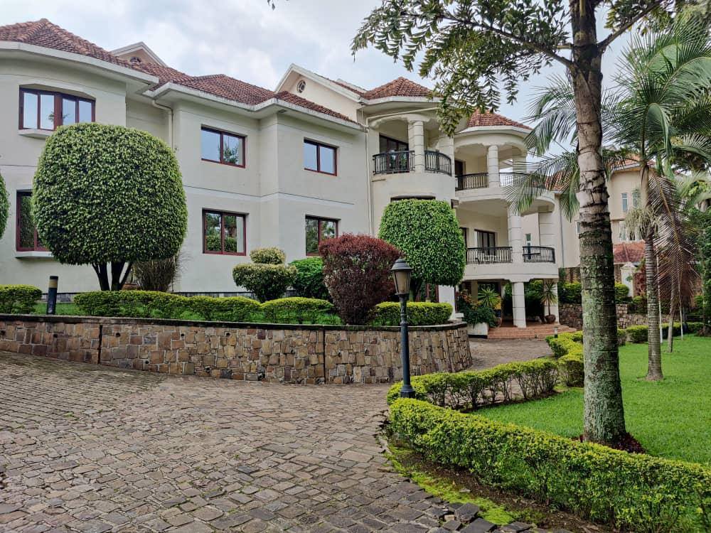 Luxury Nyarutarama Villa for Sale – Kigali, Rwanda - Image 3