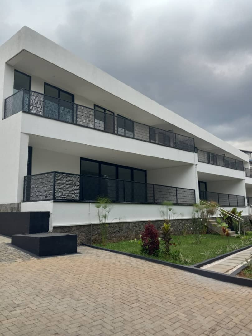 Low-Rise Block of 3 Modern Houses for Rent in Kiyovu – Kigali’s Prime Location