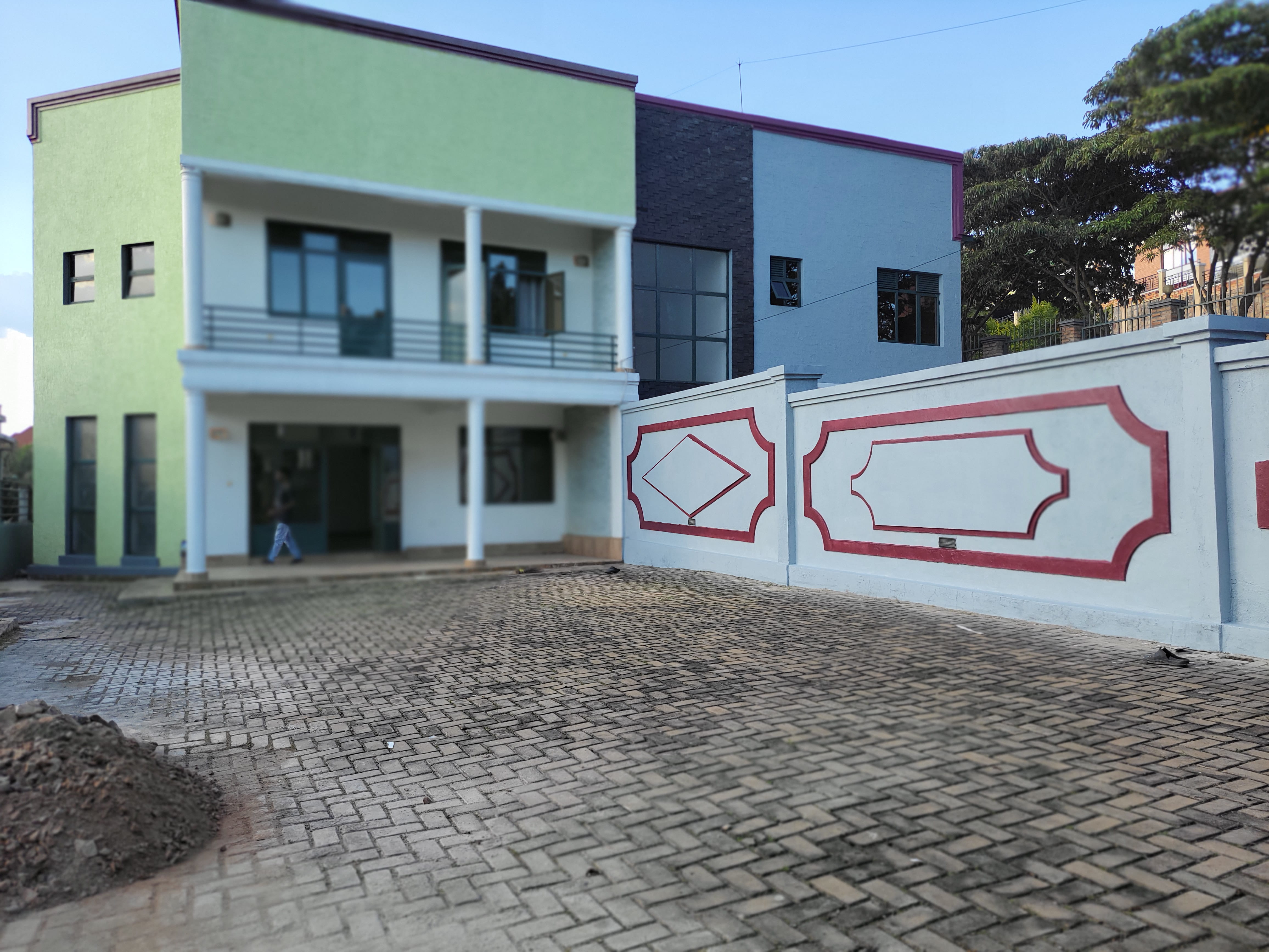 Unfurnished 4-Bedroom House for Rent in Kibagabaga Near Pili Pili