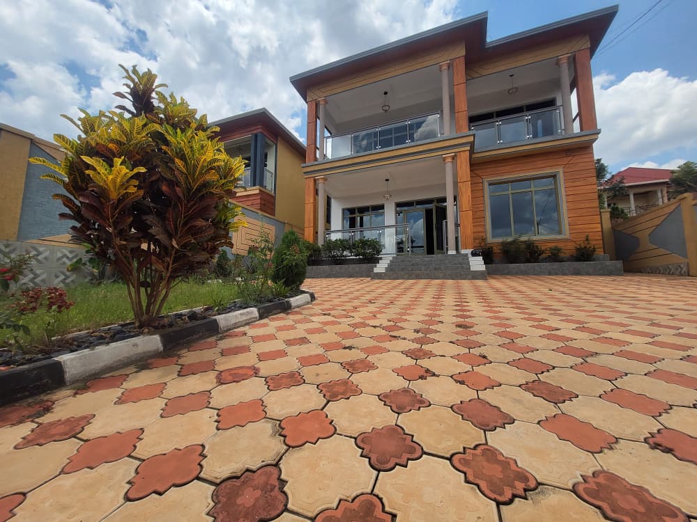 6-Bedroom House for Rent in Kibagabaga – $1,500/month